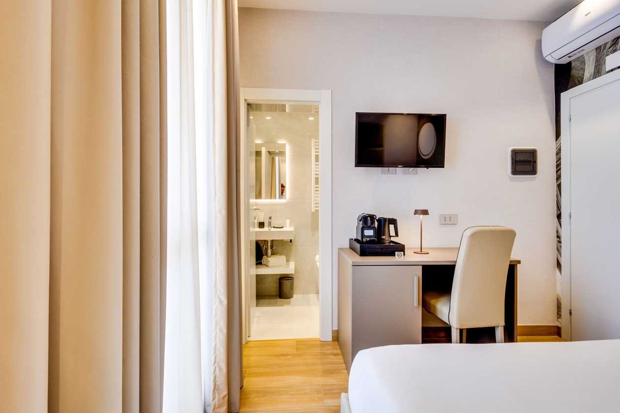 Zona scrivania della Suite Deluxe con Vista al Relais Badoer